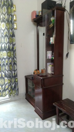 Dressing table